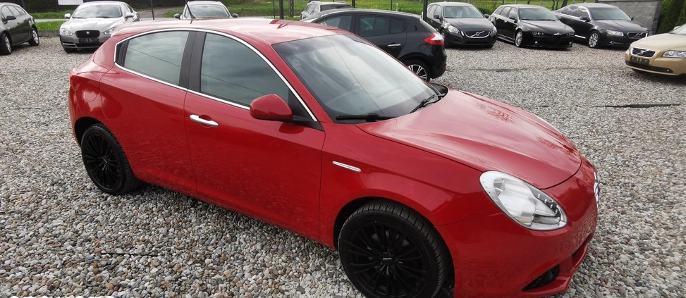 Alfa Romeo Giulietta cena 26900 przebieg: 221030, rok produkcji 2011 z Wołów małe 781